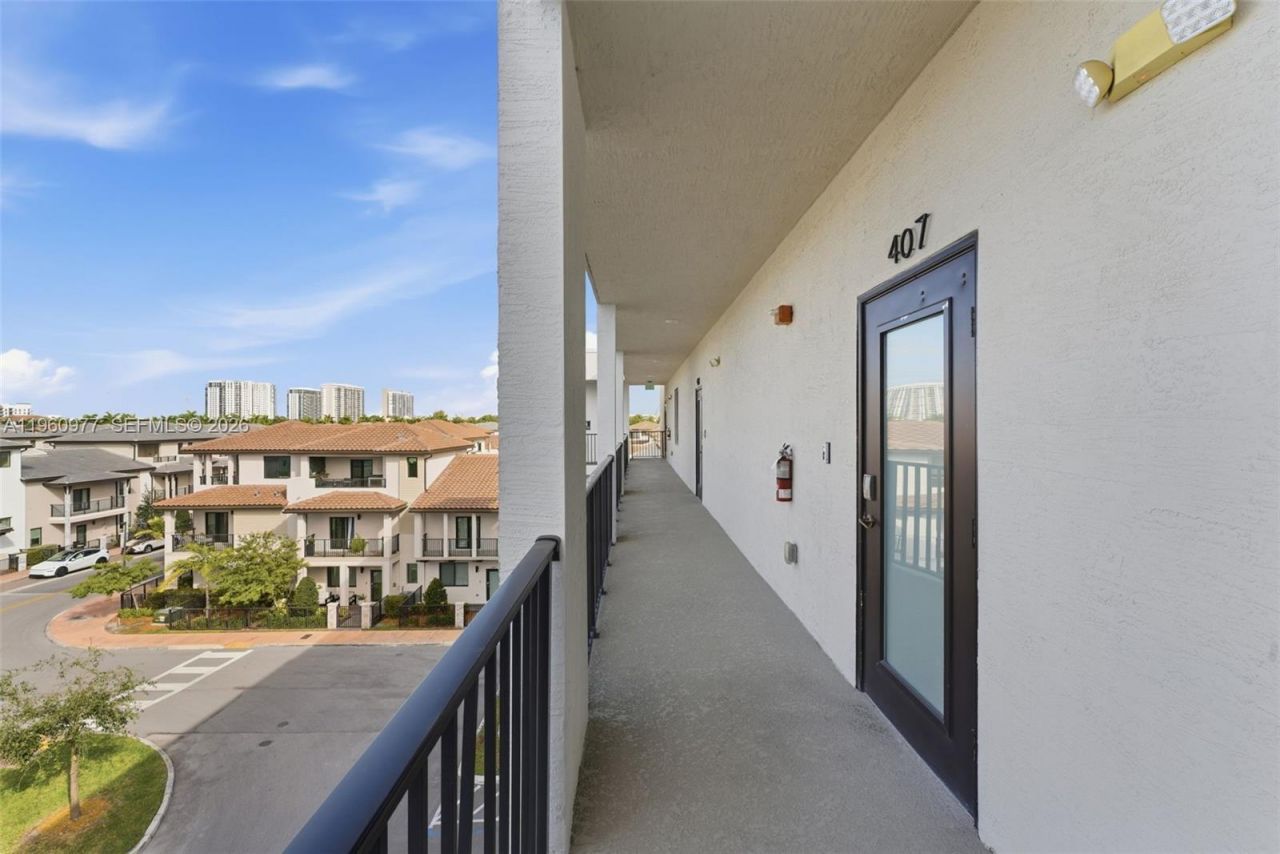 8301 NW 41st St, Unit B-407, Doral, FL 33166 Photo