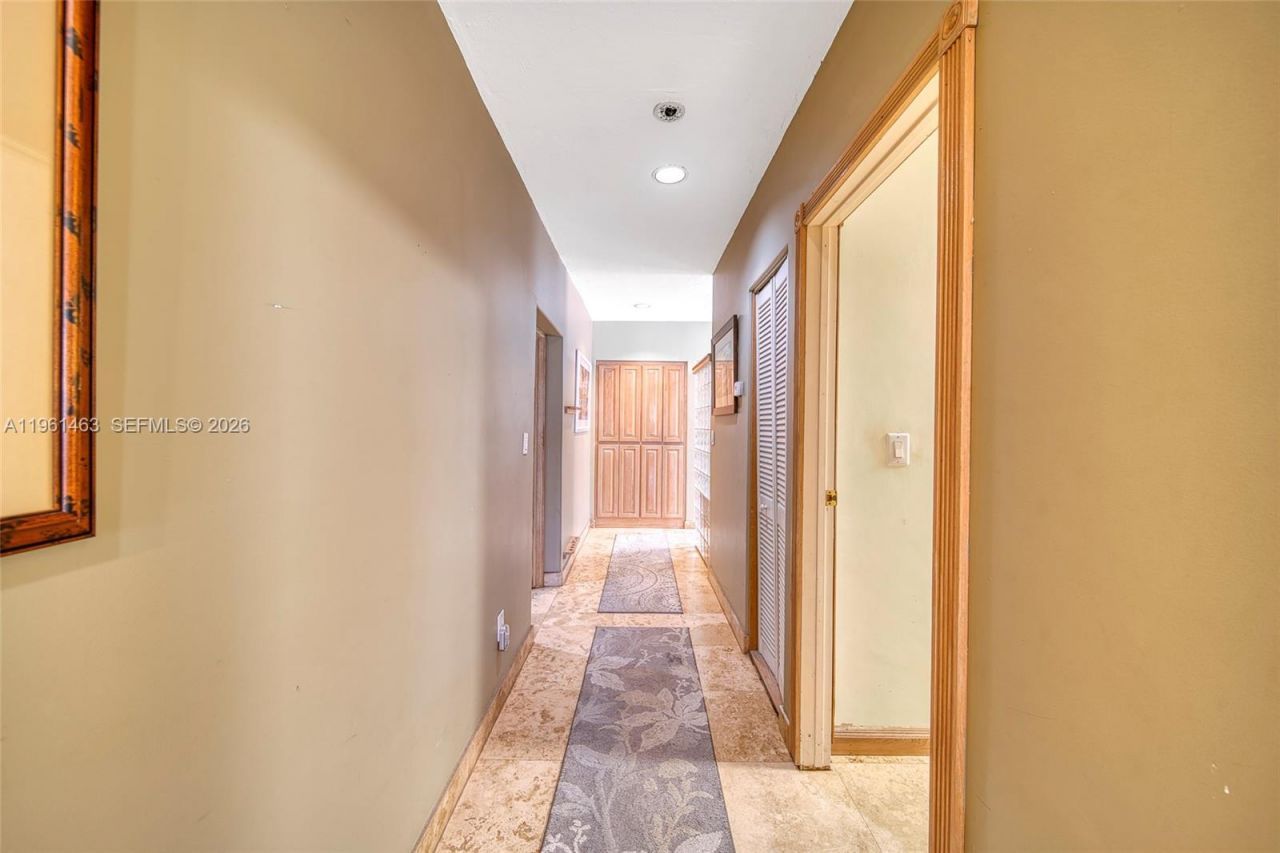 8001 SW 133rd St, Pinecrest, FL 33156 Photo