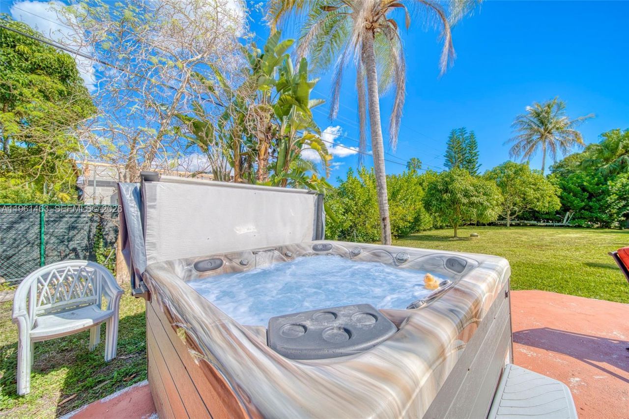 8001 SW 133rd St, Pinecrest, FL 33156 Photo