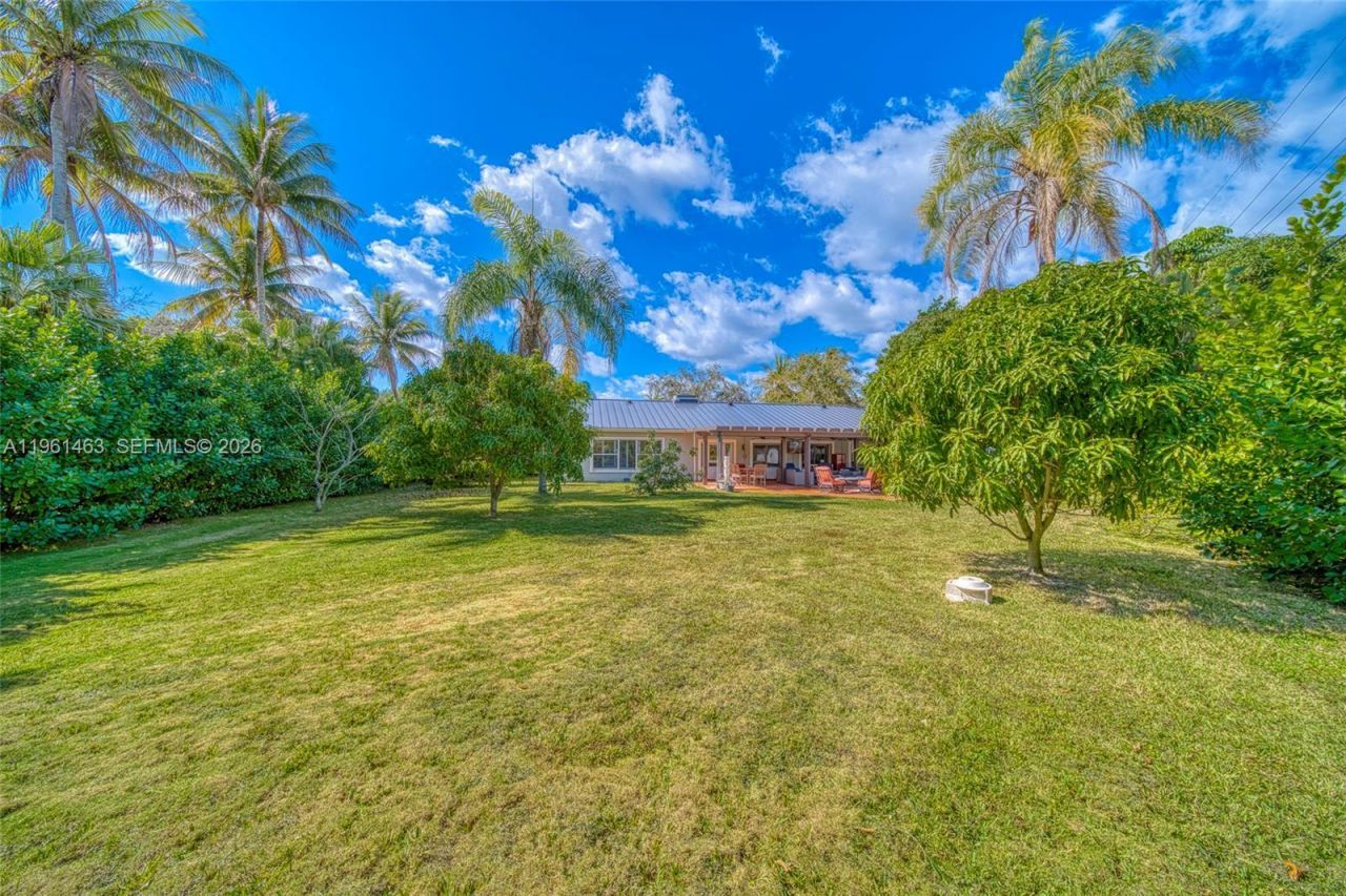 8001 SW 133rd St, Pinecrest, FL 33156 Photo