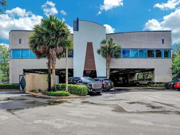 351 SW 136th Ave, Unit 202, Davie, FL 33325