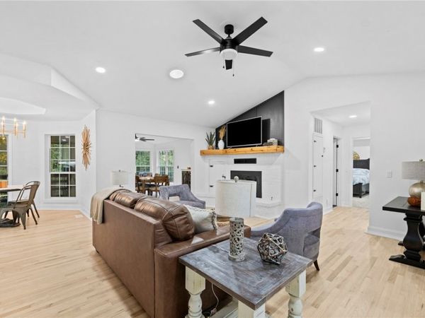 5 Dunvegan Lane, Bella Vista, AR 72715