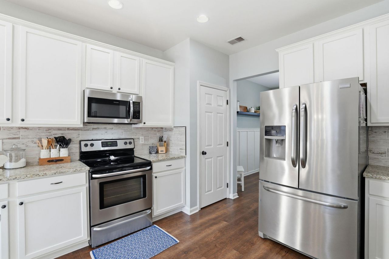 9604 N Carousel Circle Photo 11