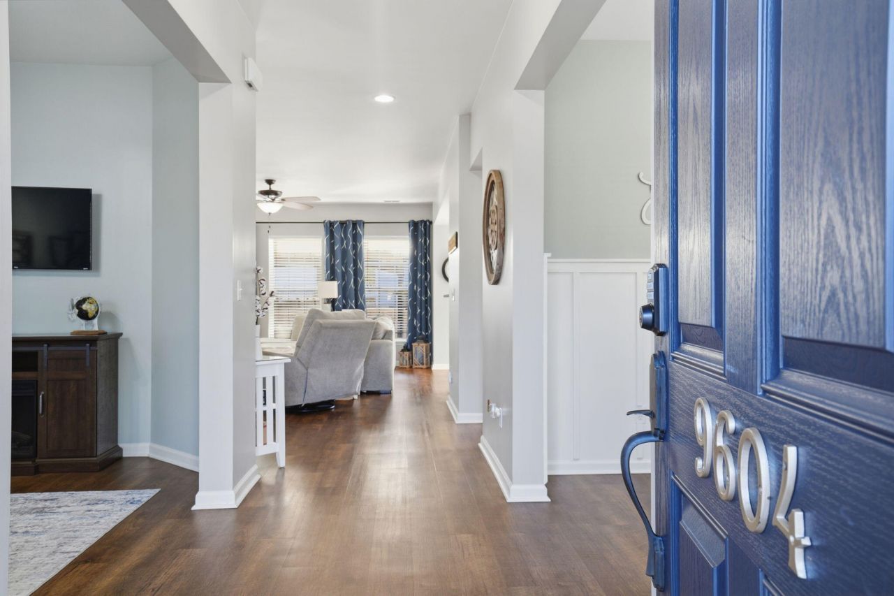 9604 N Carousel Circle Photo 4