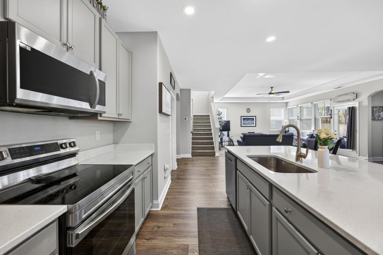 689 W Butternut Road Photo 18