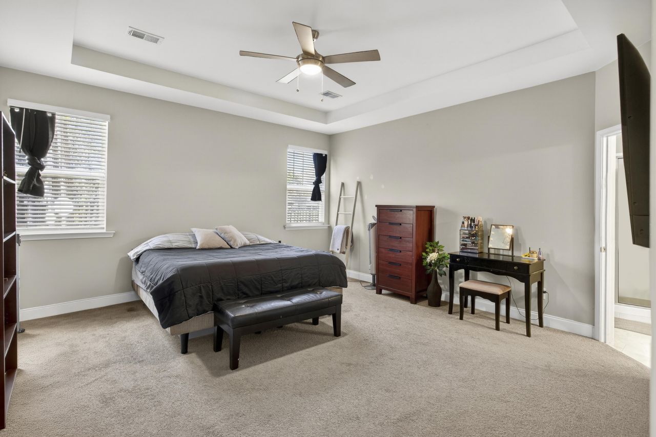 689 W Butternut Road Photo 20