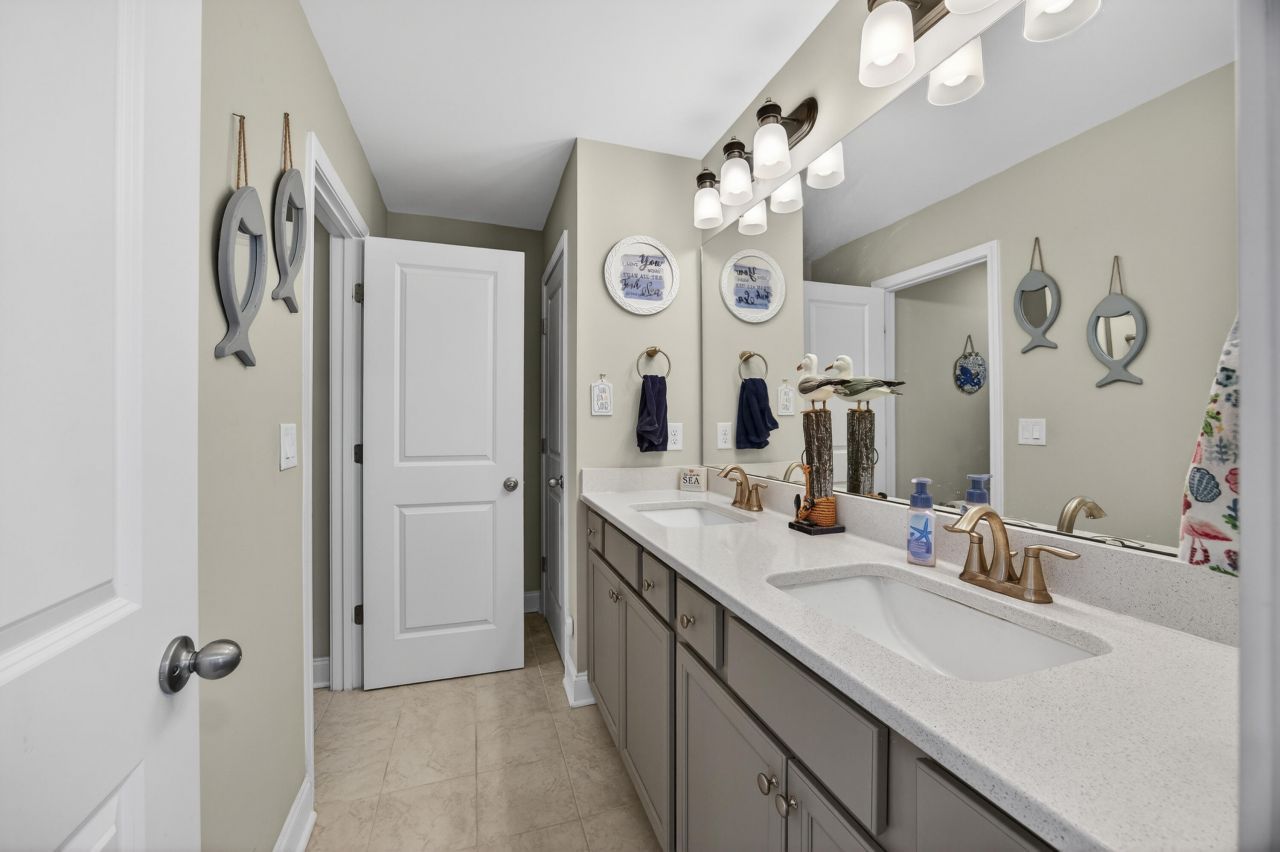 689 W Butternut Road Photo 27