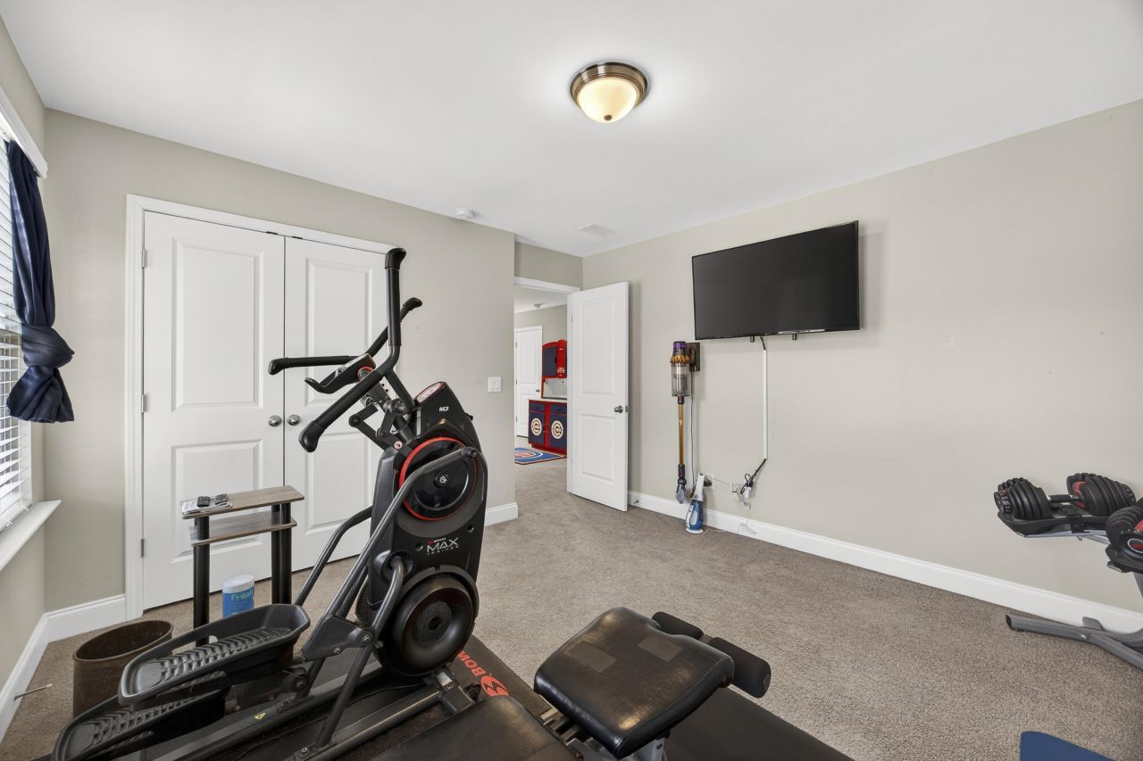 689 W Butternut Road Photo 29