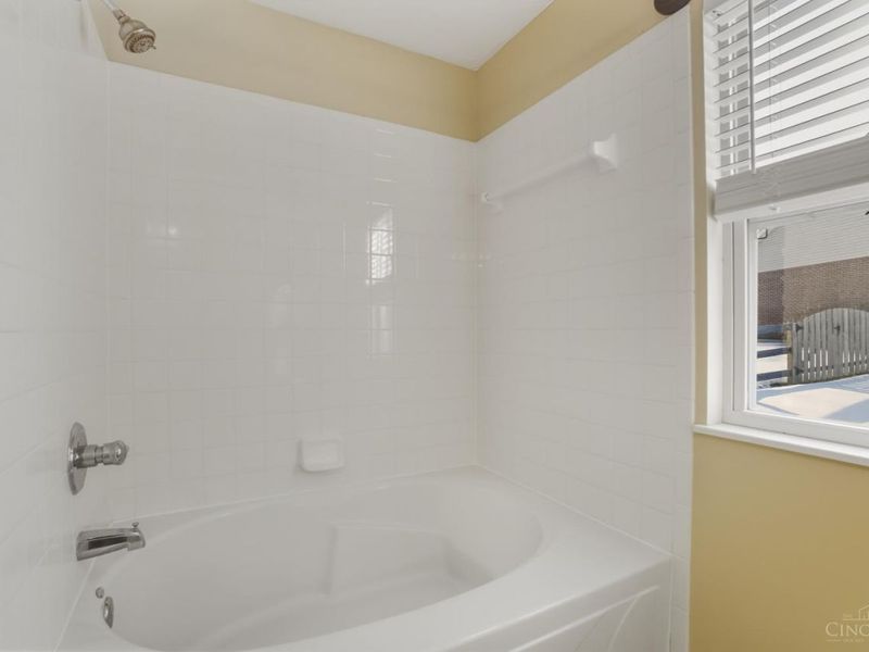 316 Wellington Court, Monroe, OH 45050 Photo 25