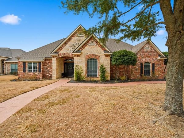 912 Queen Elizabeth Drive, Waco, TX 76657