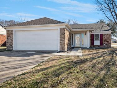 7408 Canoga Circle, Fort Worth, TX 76137