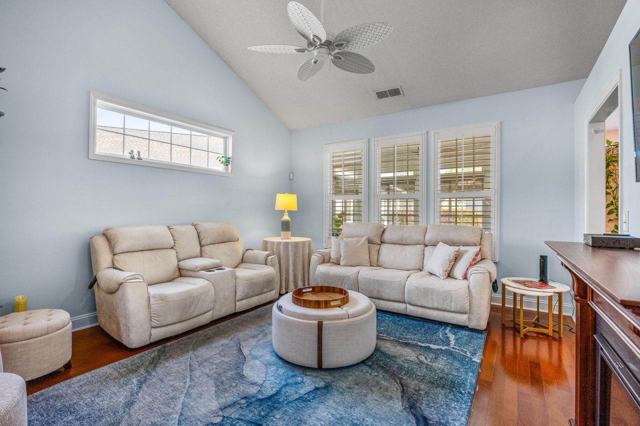 1011 Rudder Ct.  Photo 12