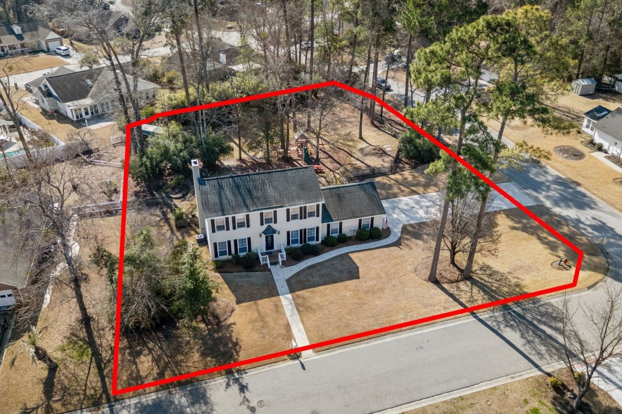 203 Chickasaw Ln. Photo 3