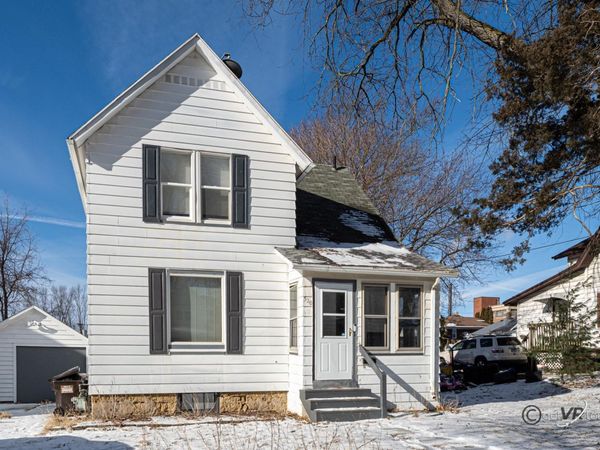 520 S Burchard Avenue, FREEPORT, IL 61032