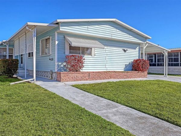 203 50TH AVENUE PLAZA E, BRADENTON, FL 34203