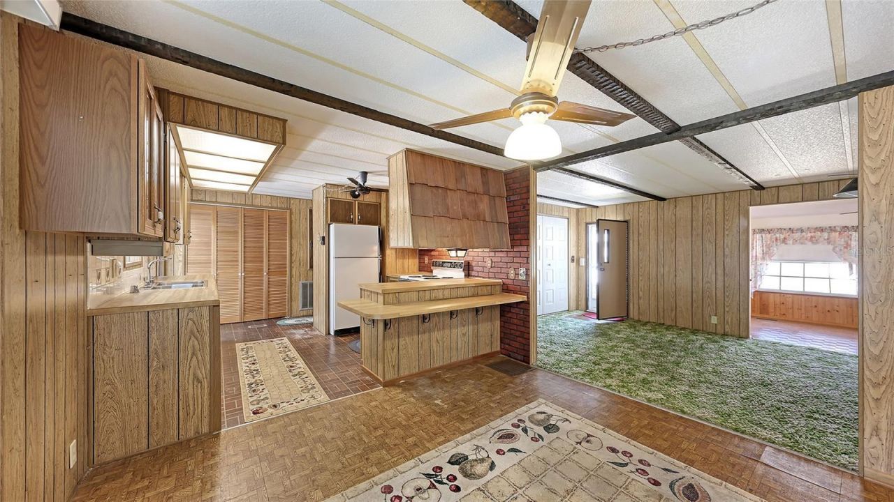 203 50th Avenue Plaza E, Bradenton, FL 34203 Photo