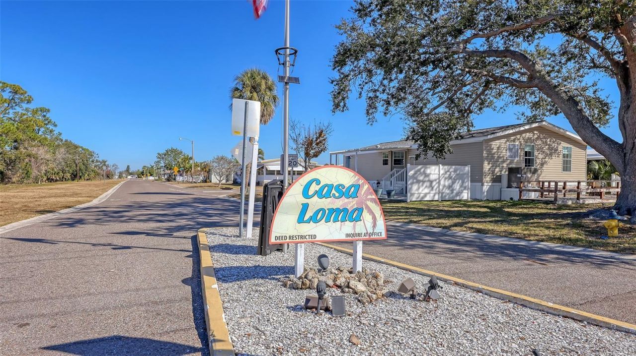 203 50th Avenue Plaza E, Bradenton, FL 34203 Photo