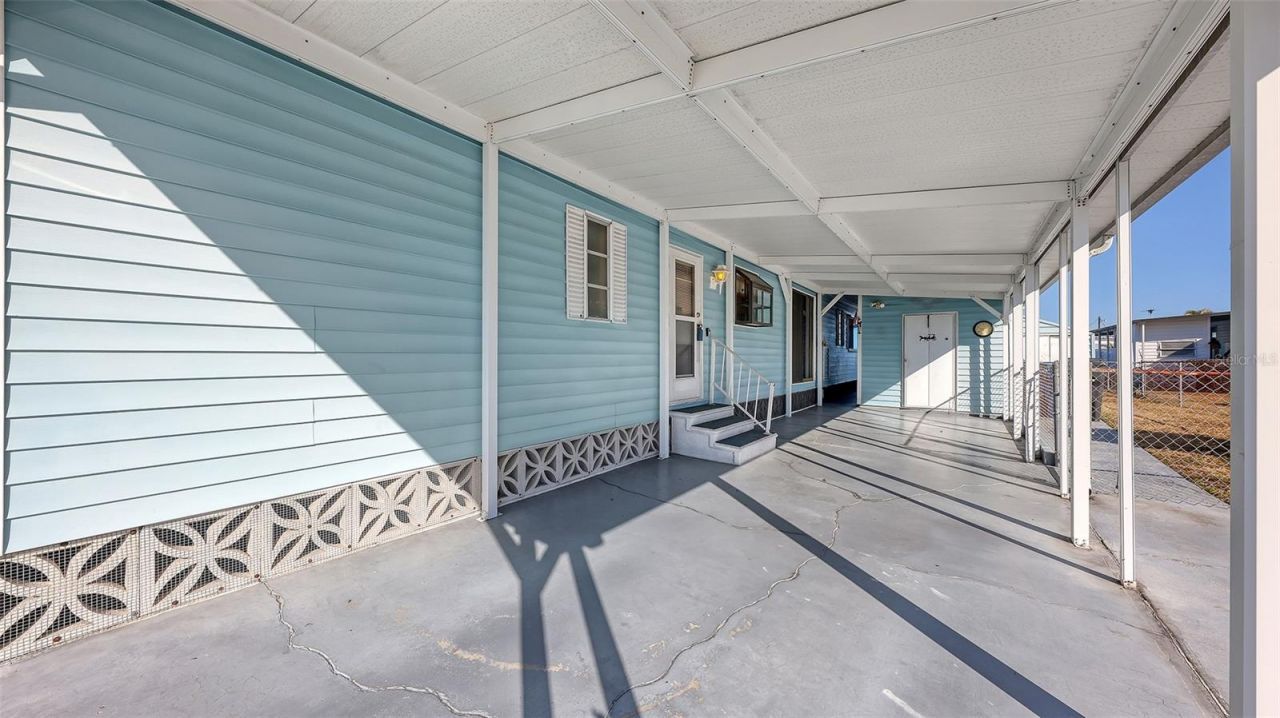 203 50th Avenue Plaza E, Bradenton, FL 34203 Photo