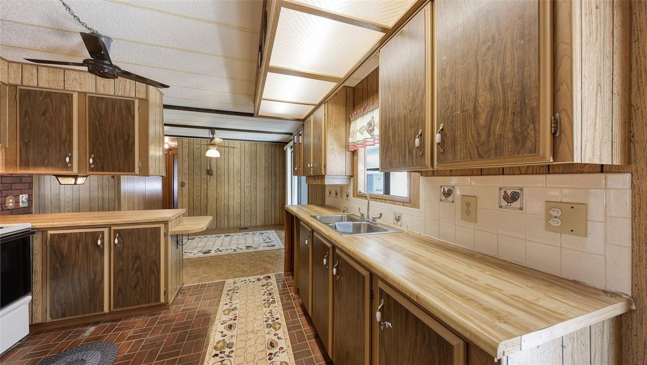 203 50th Avenue Plaza E, Bradenton, FL 34203 Photo