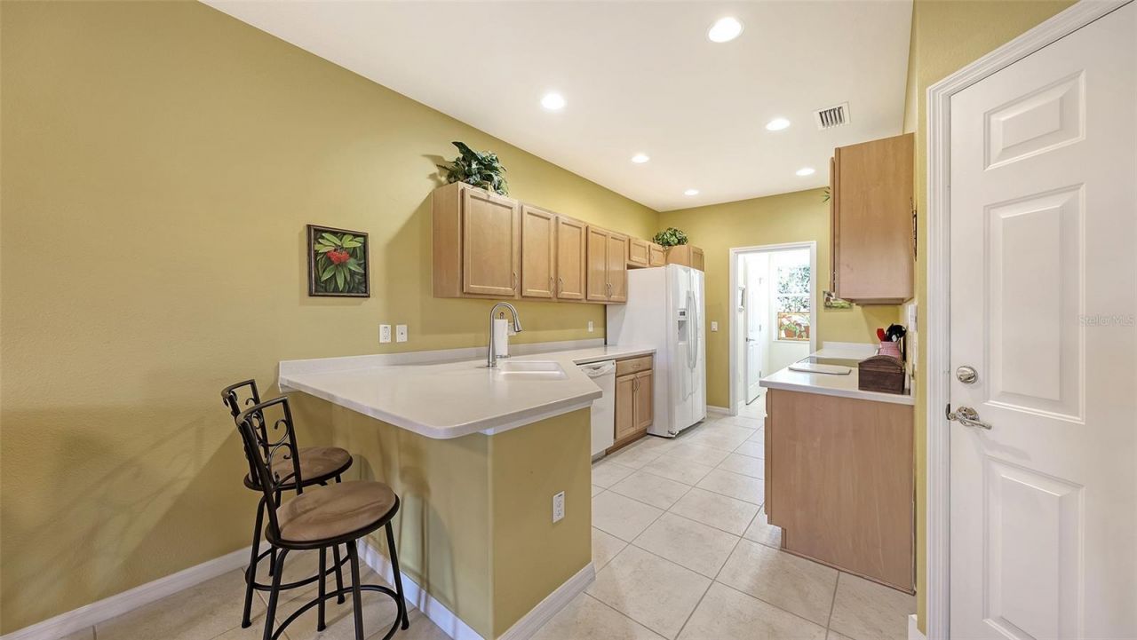 3736 82nd Avenue Circle E, Unit 103, Sarasota, FL 34243 Photo