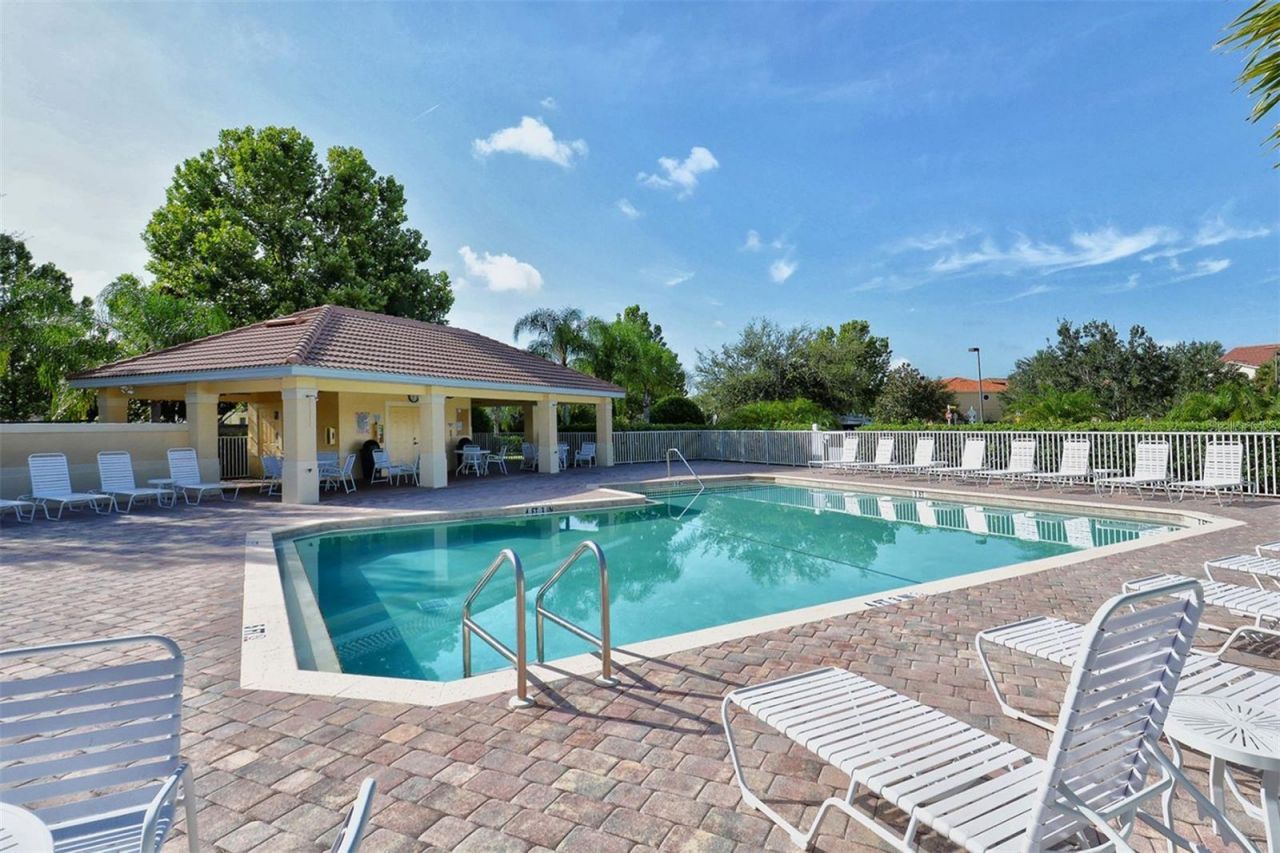 3736 82nd Avenue Circle E, Unit 103, Sarasota, FL 34243 Photo