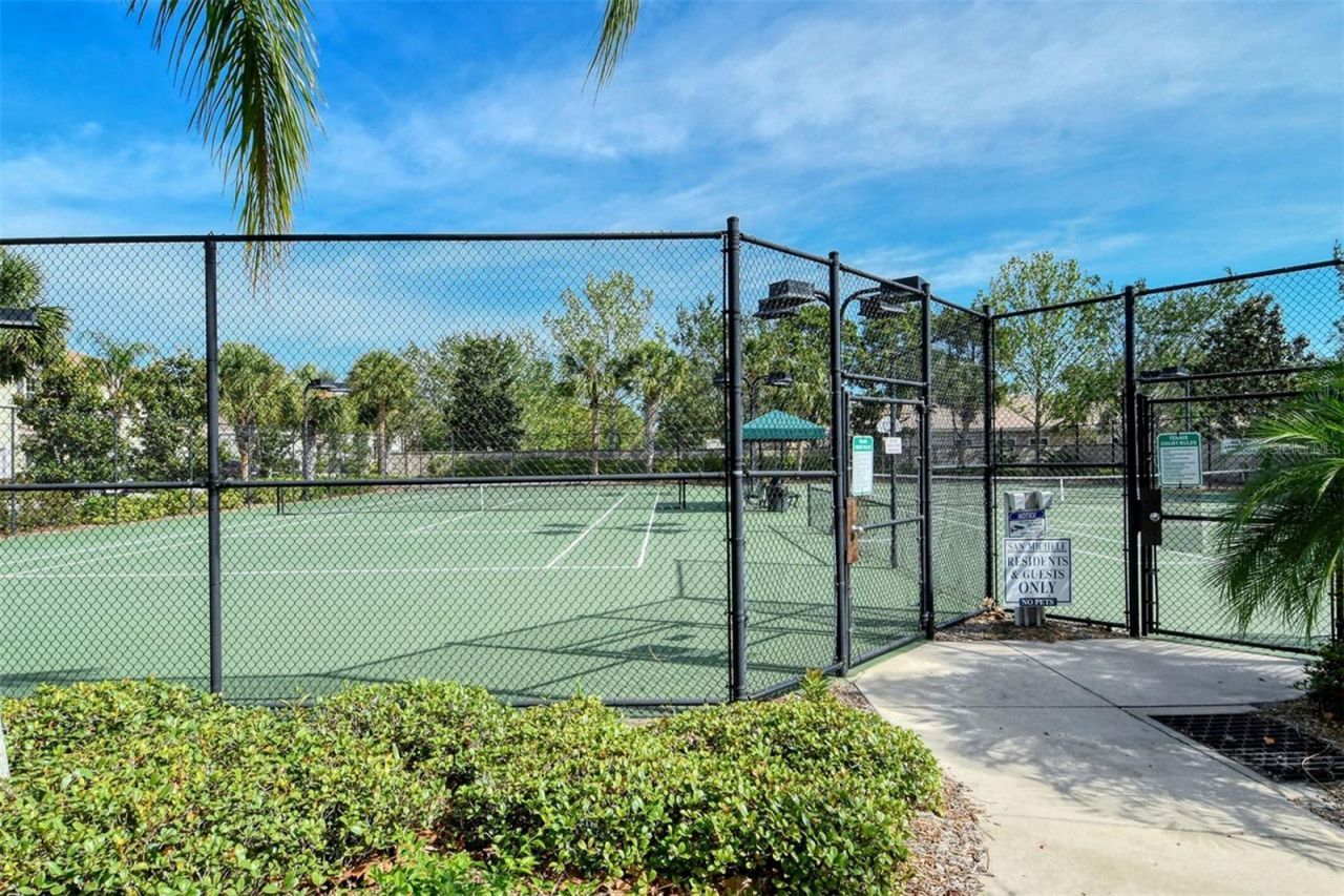 3736 82nd Avenue Circle E, Unit 103, Sarasota, FL 34243 Photo