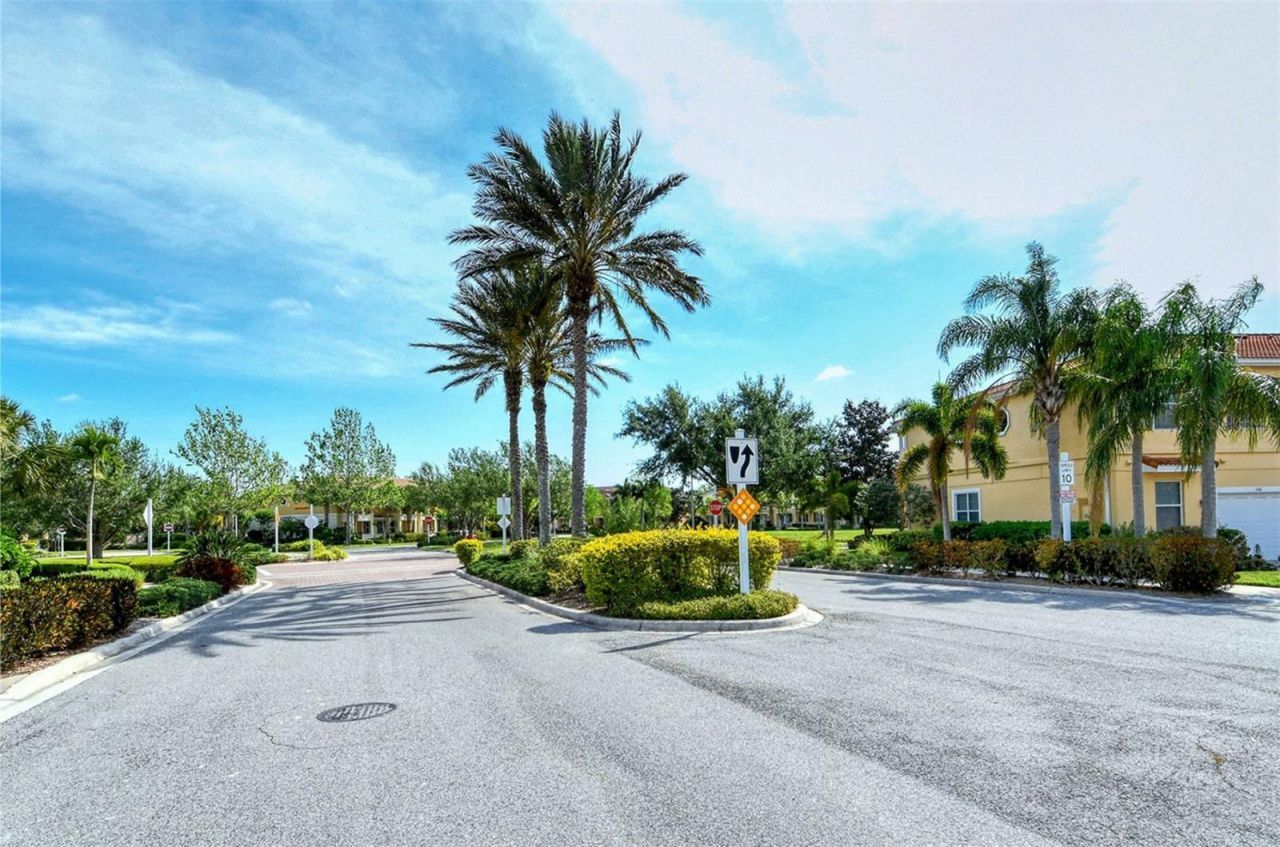 3736 82nd Avenue Circle E, Unit 103, Sarasota, FL 34243 Photo
