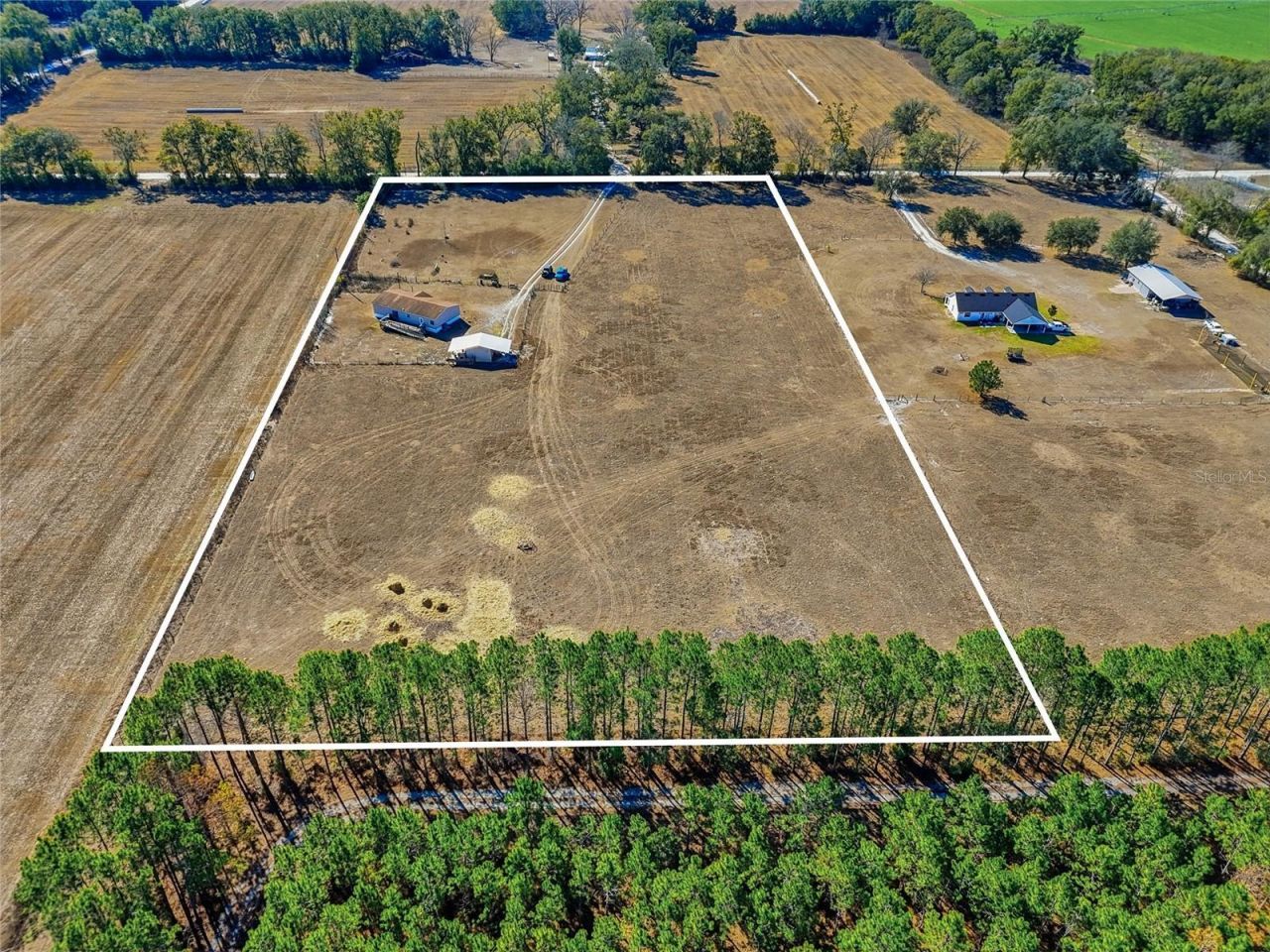 2400 NW 5th Street, Bell, FL 32619 Photo