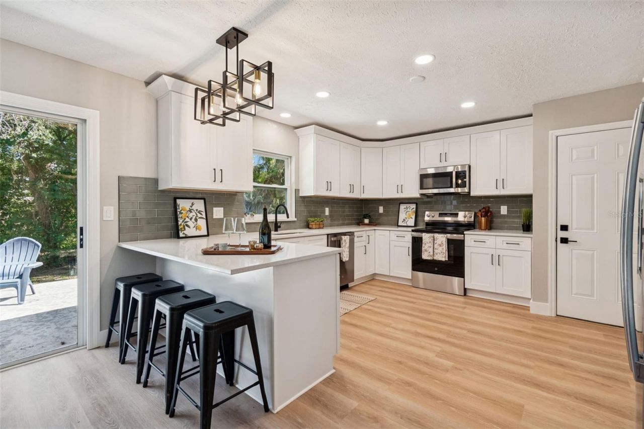 12105 N 53rd Street, Temple Terrace, FL 33617 Photo