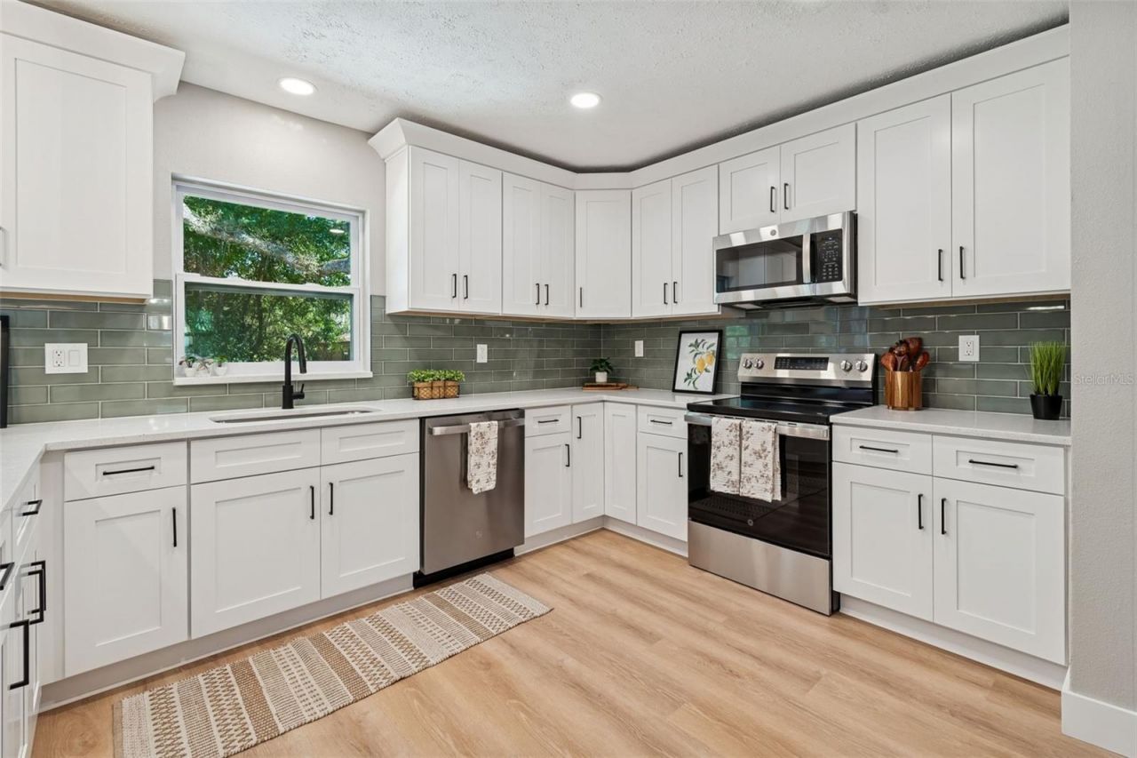 12105 N 53rd Street, Temple Terrace, FL 33617 Photo