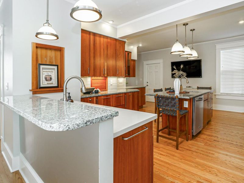 243 E Whittier Street, Columbus, OH 43206 Photo 14