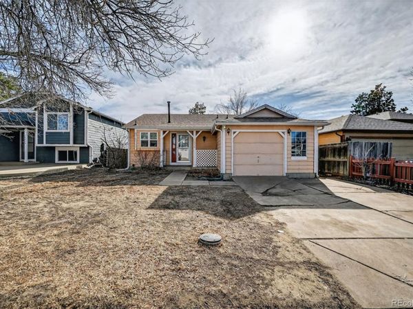 18820 E Carmel Circle, Aurora, CO 80011
