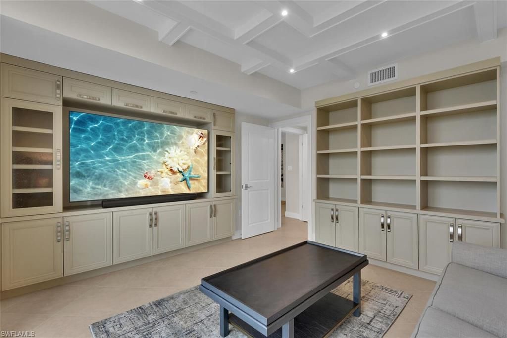 7515 Pelican Bay Blvd, Unit 17D, Naples, FL 34108 Photo