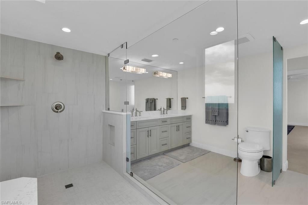 7515 Pelican Bay Blvd, Unit 17D, Naples, FL 34108 Photo