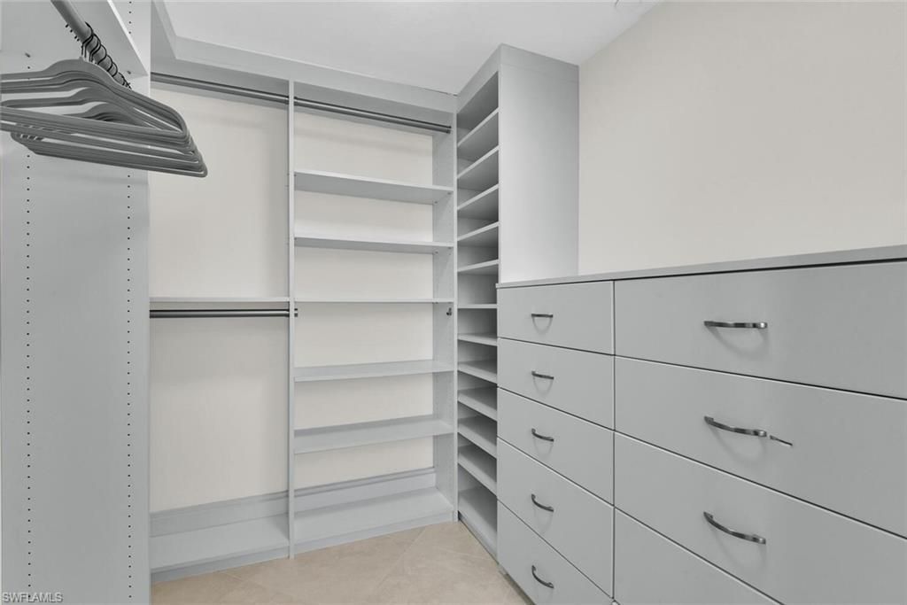 7515 Pelican Bay Blvd, Unit 17D, Naples, FL 34108 Photo