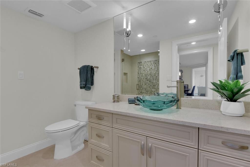 7515 Pelican Bay Blvd, Unit 17D, Naples, FL 34108 Photo