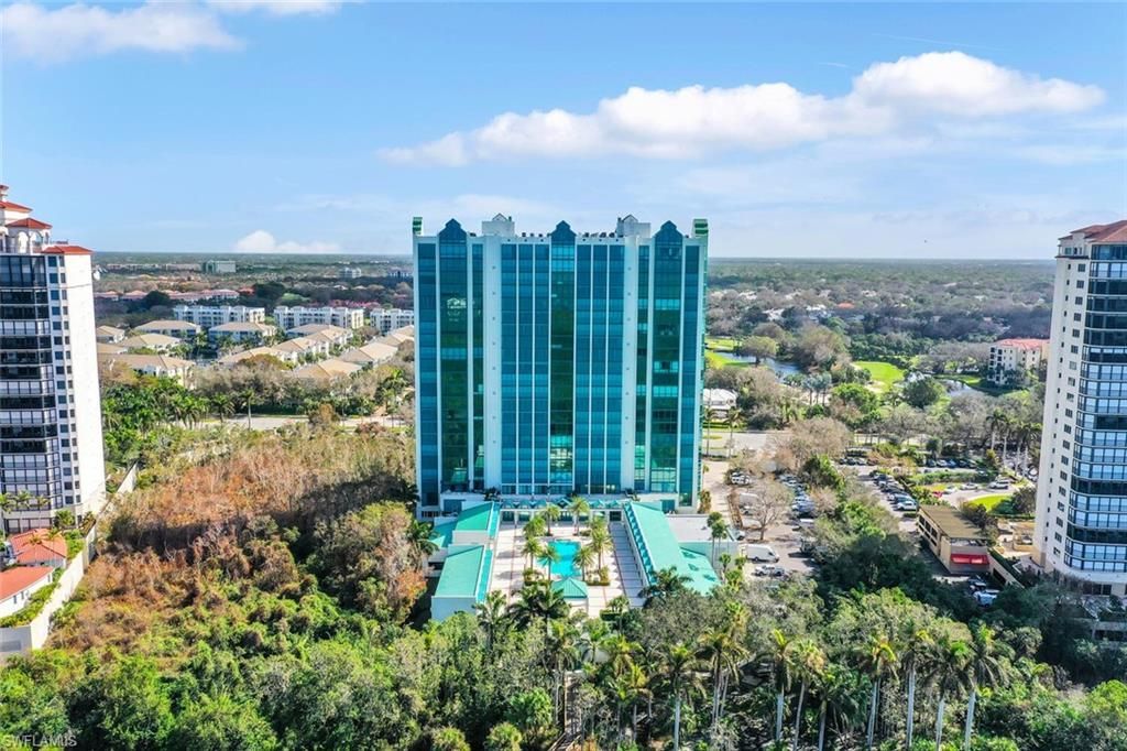 7515 Pelican Bay Blvd, Unit 17D, Naples, FL 34108 Photo