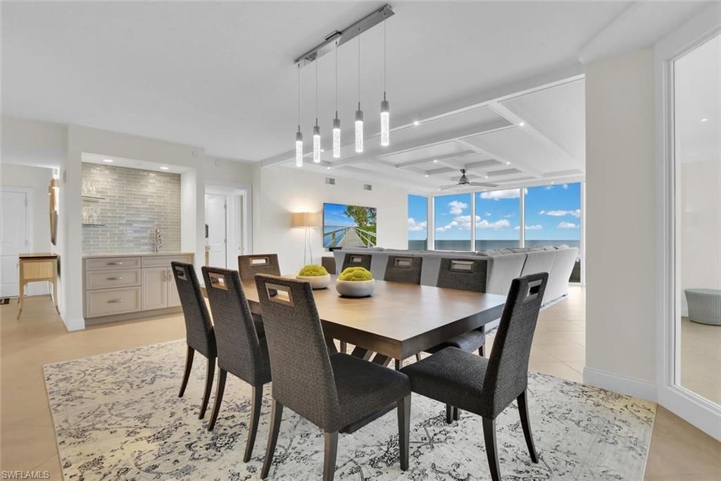 7515 Pelican Bay Blvd, Unit 17D, Naples, FL 34108 Photo