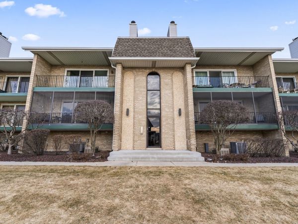 15712 S Sunset Ridge Court, Unit 1N, Orland Park, IL 60462