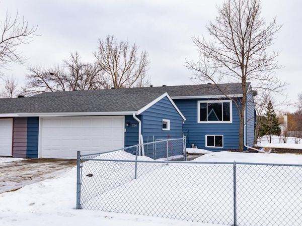 526 3rd Avenue NW, West Fargo, ND 58078
