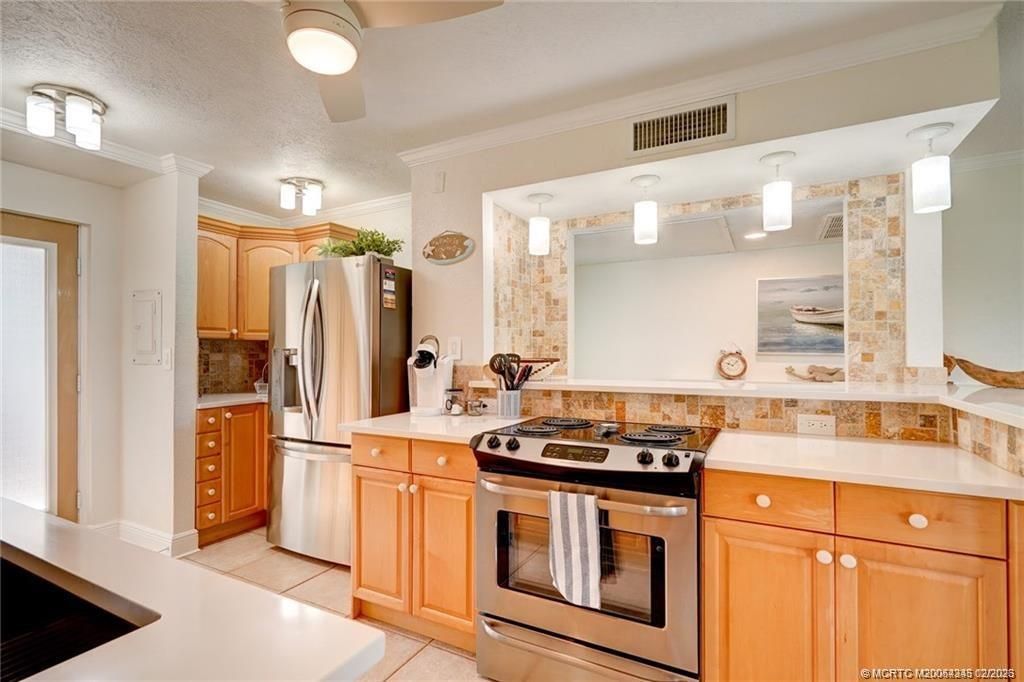 1289 NE Ocean Boulevard, Unit 5, Stuart, FL 34996 Photo