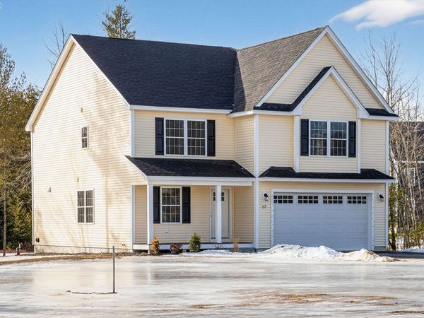 17 Elm Ct, Barrington, NH 03825