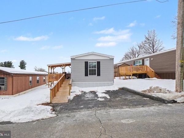 7 LEBANON VALLEY COURT, LEBANON, PA 17046