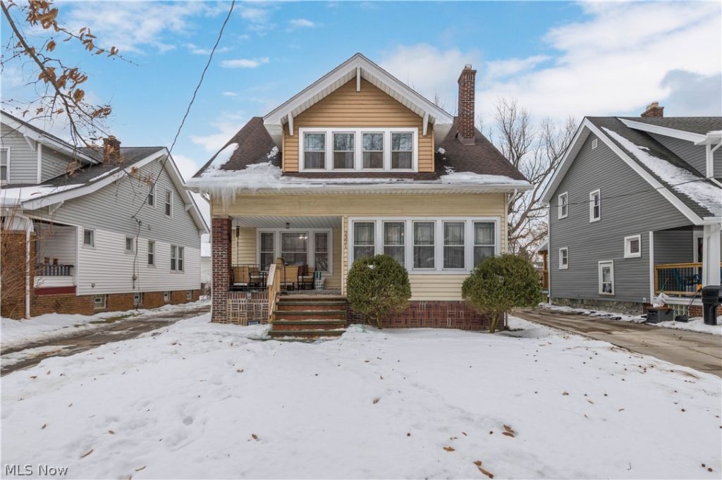 2321 Oak Park Avenue, Cleveland, OH 44109 Main Photo