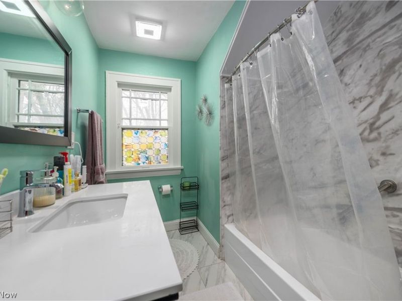 2321 Oak Park Avenue, Cleveland, OH 44109 Photo 22