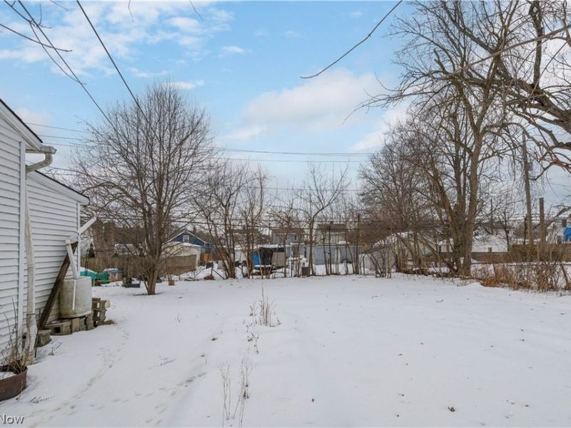 2321 Oak Park Avenue, Cleveland, OH 44109 Photo 4
