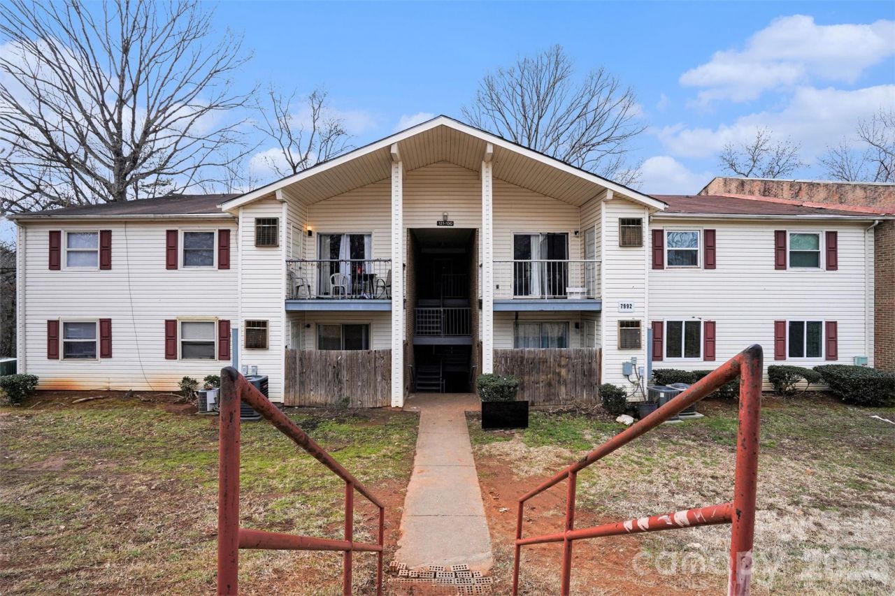 7992 Shady Oak Trail, Unit 130, Charlotte, NC 28210 Main Photo