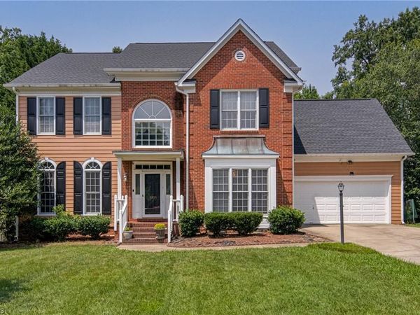 3405 Peninsula Drive, Jamestown, NC 27282