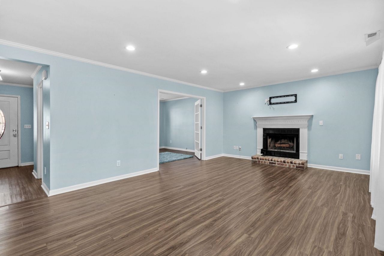 203 Chickasaw Ln. Photo 8