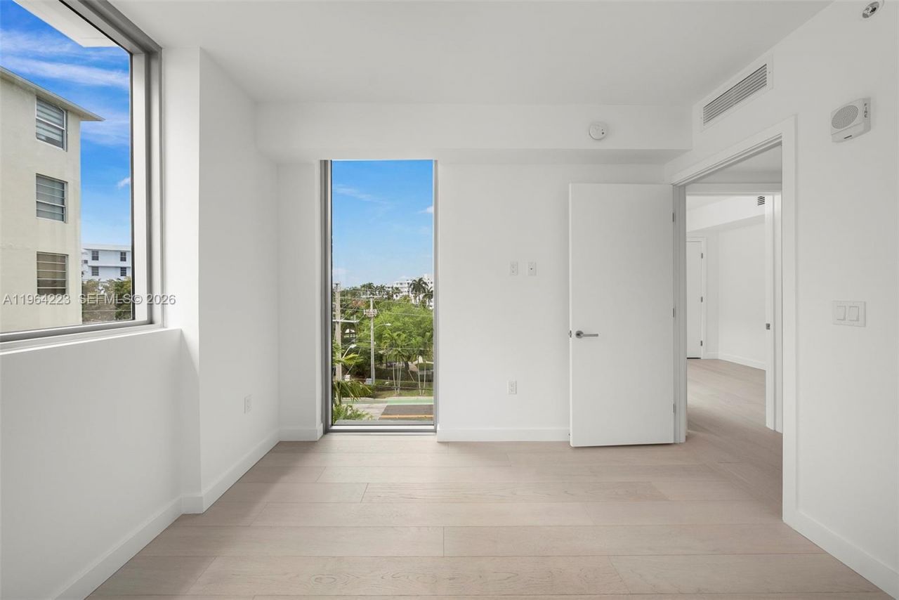 9201 E Bay Harbor Drive, Unit 502, Bay Harbor Islands, FL 33154 Photo